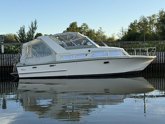 Coronet 32 oceanfarer wing - 1973 2 of 17