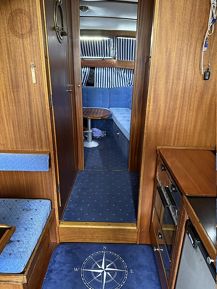 Coronet 32 oceanfarer wing - 1973 10 of 17