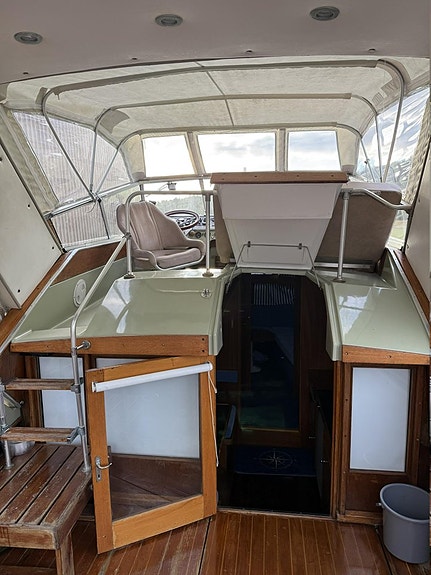 Coronet 32 oceanfarer wing - 1973 9 of 17