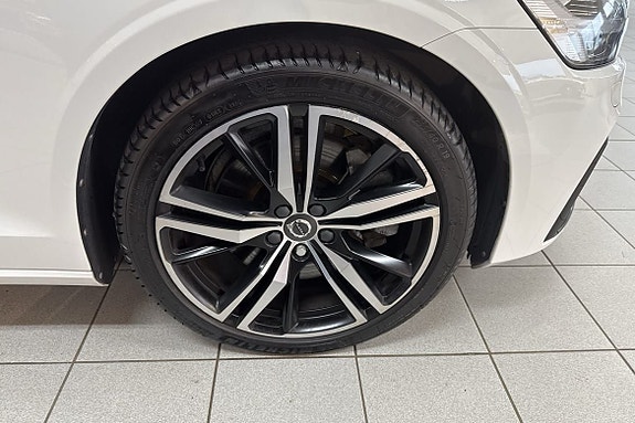 Volvo S60 13 of 15