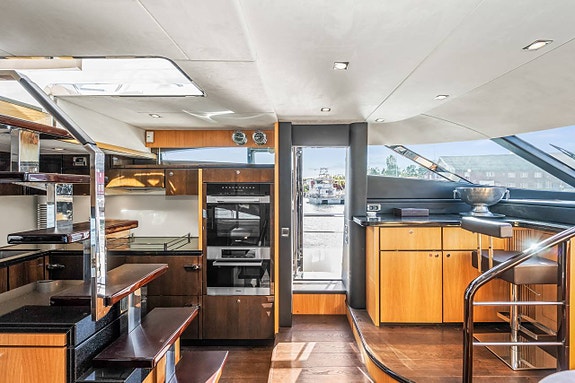 Fairline Squadron 78 -11 GÄRNA INBYTE 9 of 12
