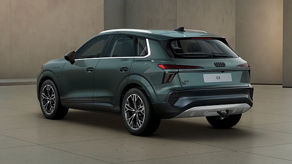 Audi Q3 3 of 5