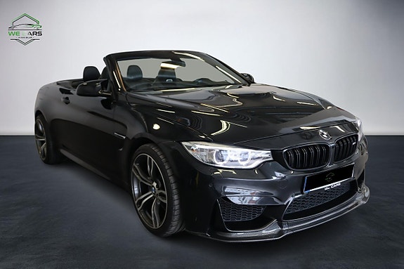 BMW M4 3 of 5