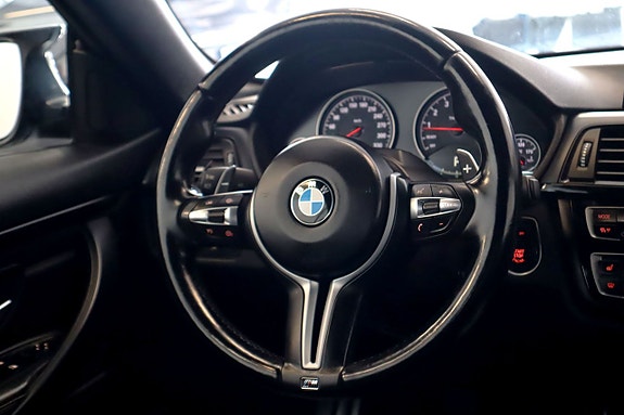 BMW M4 10 of 18