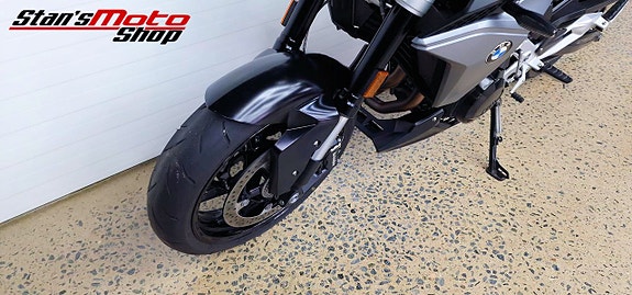 BMW Motorrad F 900 R ABS M4 9 of 16