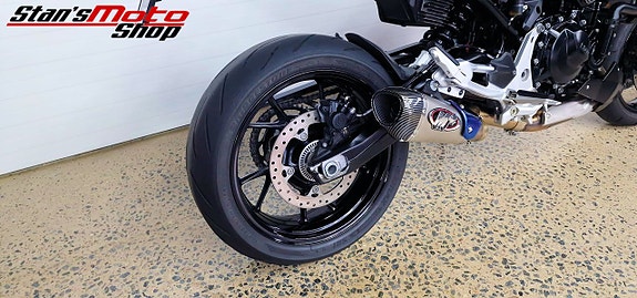 BMW Motorrad F 900 R ABS M4 14 of 16