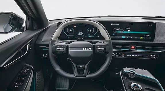 Kia EV6 5 of 8