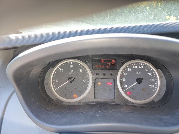 Opel Vivaro 5 of 5