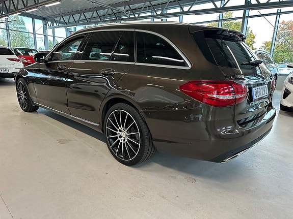 Mercedes-Benz C350 7 of 23