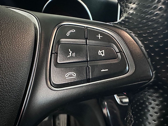 Mercedes-Benz C350 20 of 23