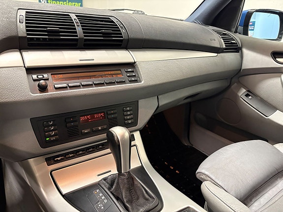 BMW X5 21 of 27
