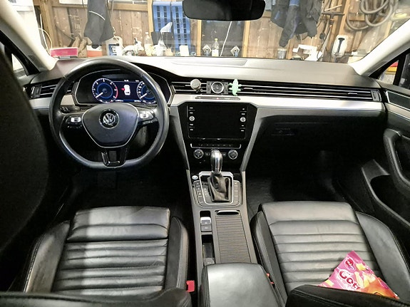 Volkswagen Passat 5 of 5