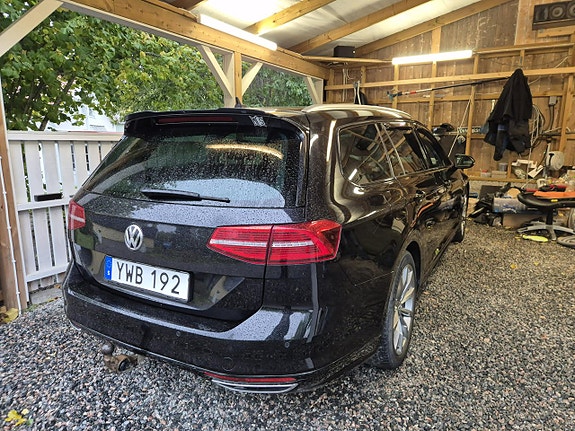 Volkswagen Passat 2 of 5