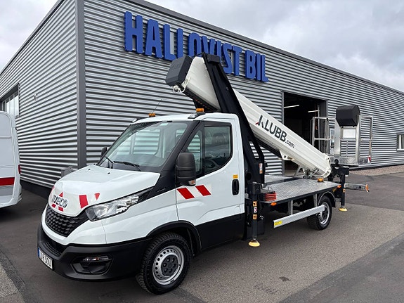 Iveco Daily 35-140 Billift Klubb KT20 18,6m