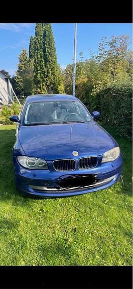 BMW 320 2 of 2