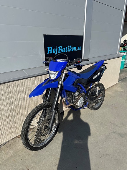 Yamaha WR 125 R 5 of 6