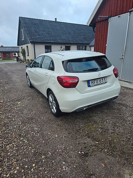 Mercedes-Benz A180 d 3 of 5