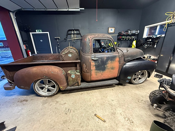Chevrolet 3100 14 of 17