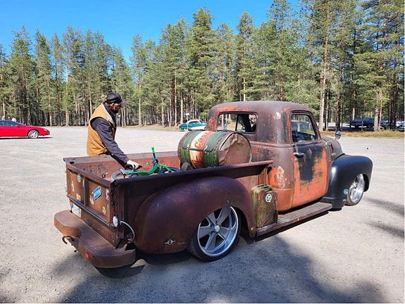 Chevrolet 3100 8 of 17