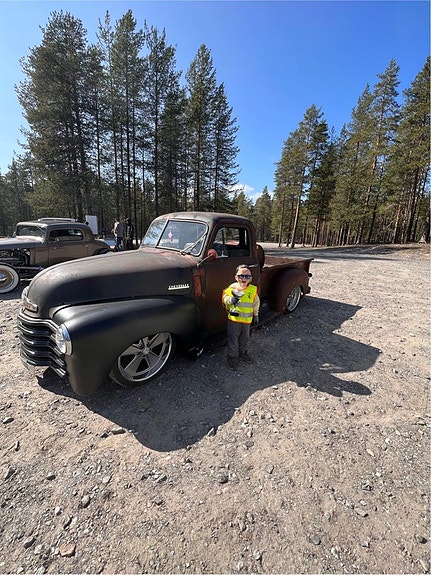 Chevrolet 3100 7 of 17