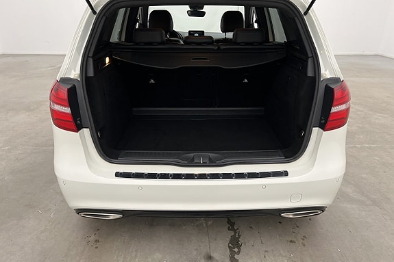 Mercedes-Benz B200 d 20 of 20