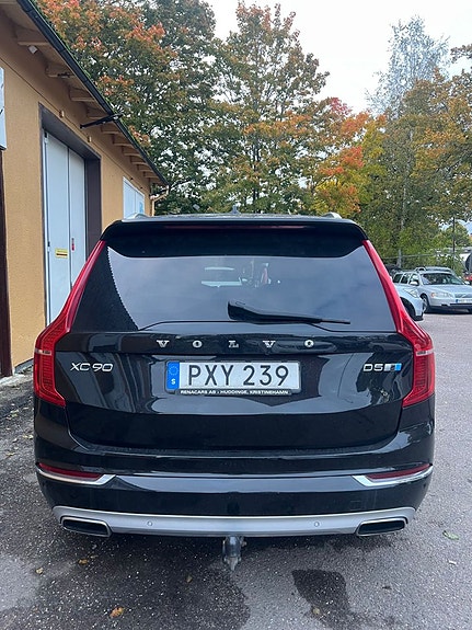 Volvo XC90 4 of 5