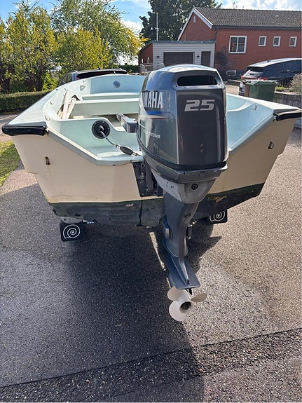 Örnvik 480, Yamaha 25 4-takt, trailer nybesiktigad 4 of 4