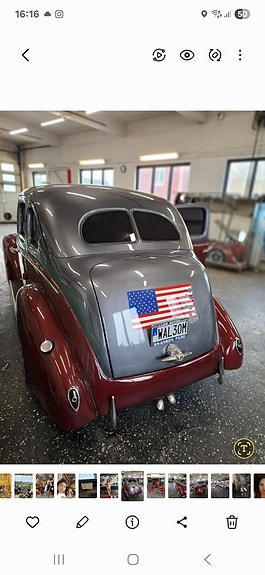 Ford Sedan V8 2 of 4