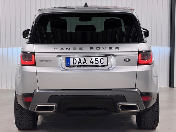 Land Rover Range Rover Sport 8 of 27