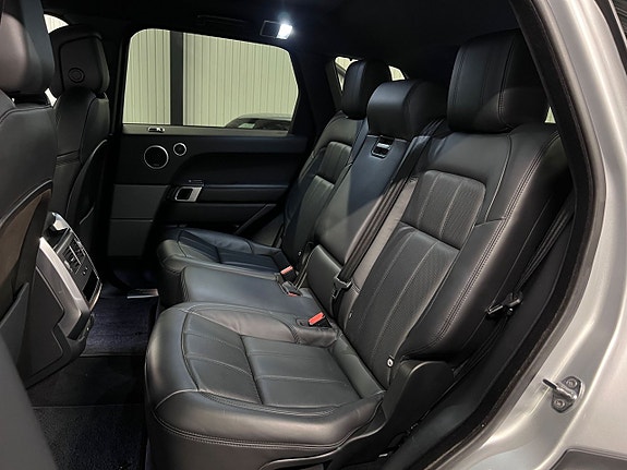 Land Rover Range Rover Sport 22 of 27
