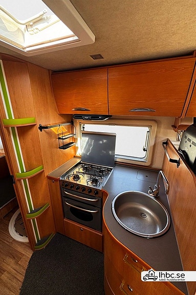 Eura Mobil I 850 QB 18 of 27