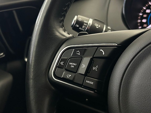 Jaguar F-PACE 9 of 19