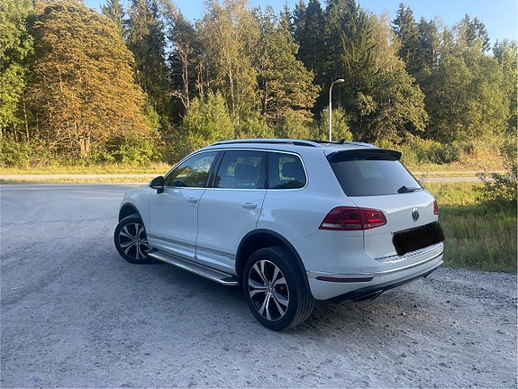 Volkswagen Touareg 8 of 17