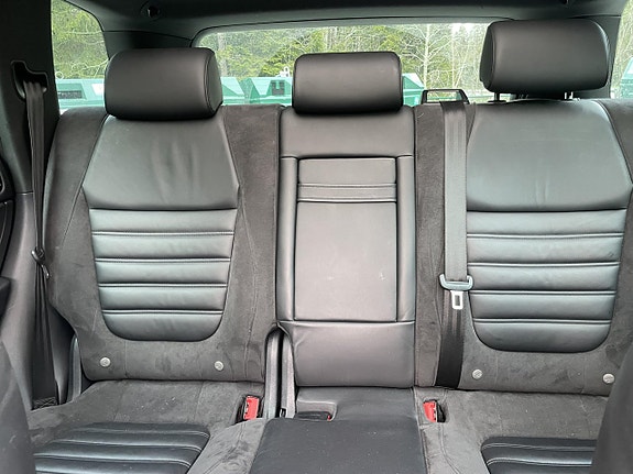 Volkswagen Touareg 16 of 17