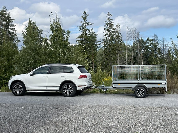 Volkswagen Touareg 4 of 17
