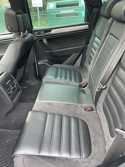 Volkswagen Touareg 12 of 17