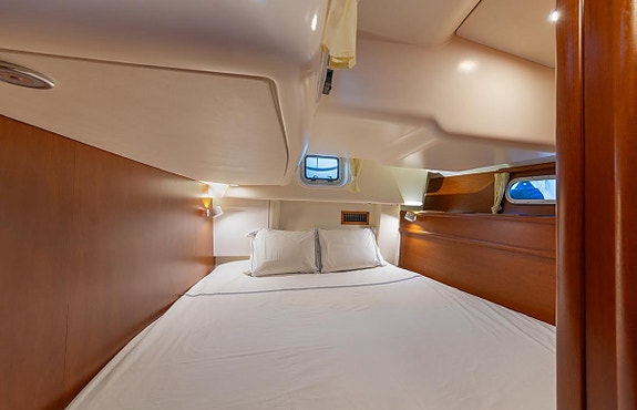 Jeanneau Sun Odyssey 54DS 11 of 13