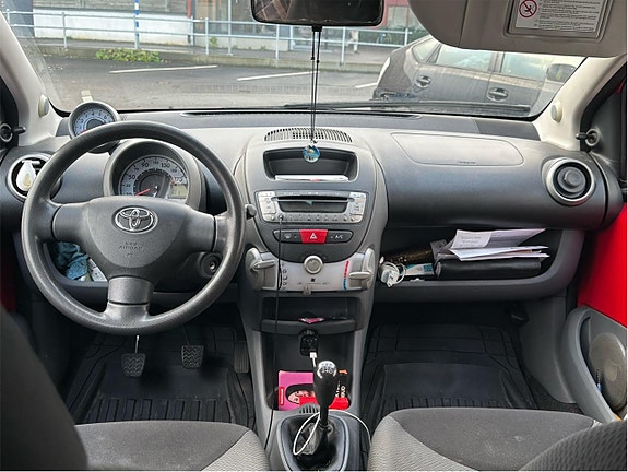 Toyota Aygo 6 of 6