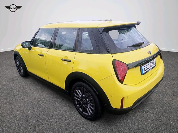 MINI Cooper S 5 of 5
