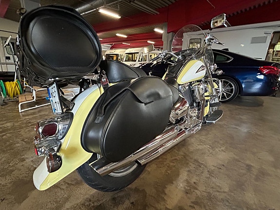 Suzuki VL 1500 INTRUDER CLASSIC, RUTA, VÄSKOR 2 of 8