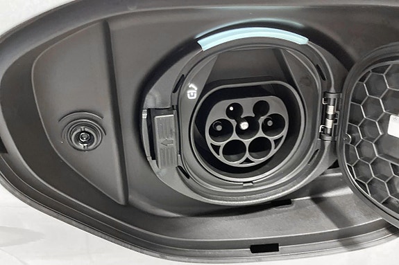 Mercedes-Benz S-Klass 13 of 17