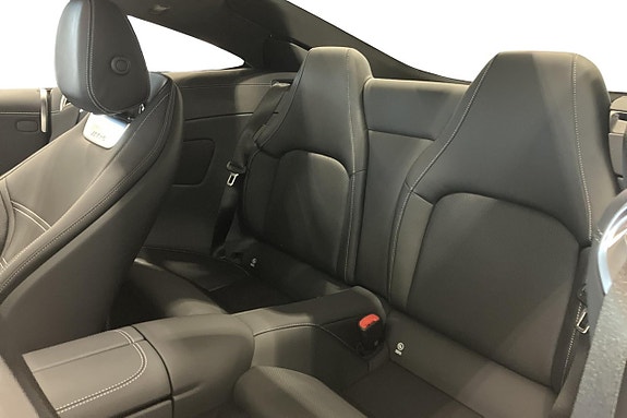 Mercedes-Benz S-Klass 6 of 17
