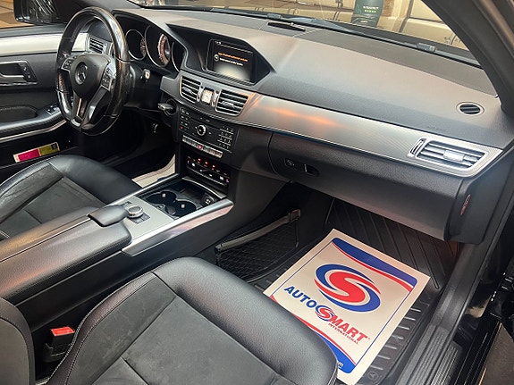 Mercedes-Benz E220 10 of 15
