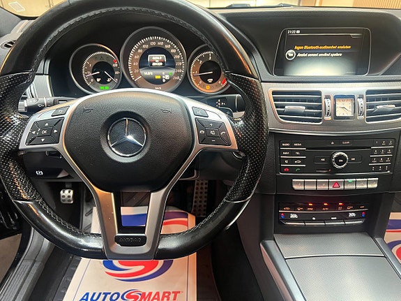 Mercedes-Benz E220 12 of 15