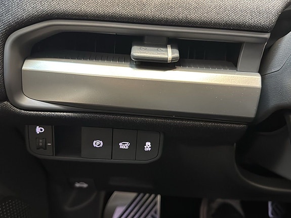Kia EV3 17 of 21