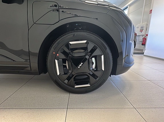 Kia EV3 15 of 21