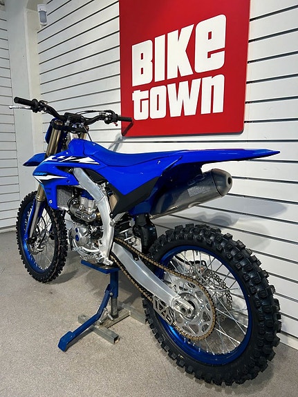 Yamaha YZ450F 4 of 4