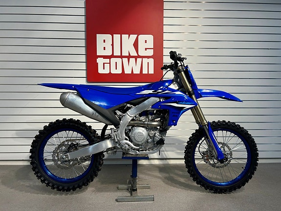 Yamaha YZ450F 2 of 4