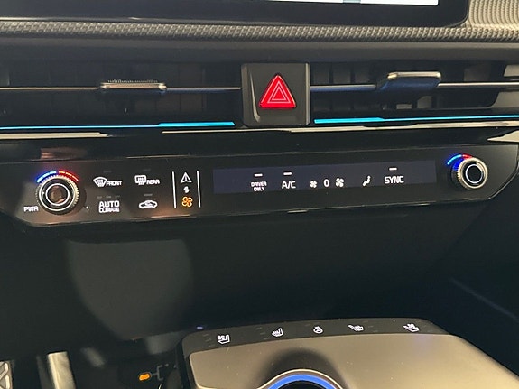 Kia EV6 11 of 12