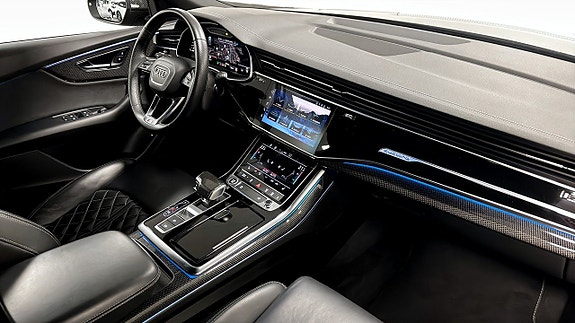Audi Q8 20 of 20